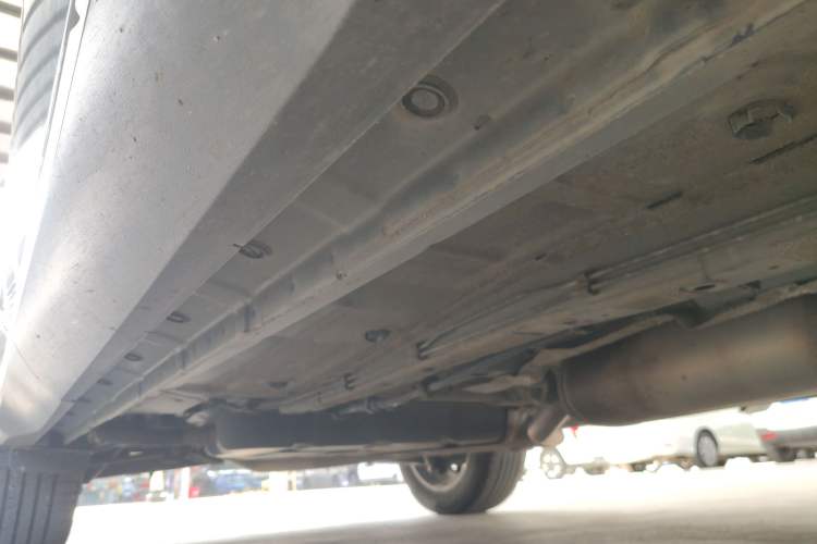 Used Dongfeng Fengon 580 2022 1.5T Automatic Enjoyment Model Right Side Sill