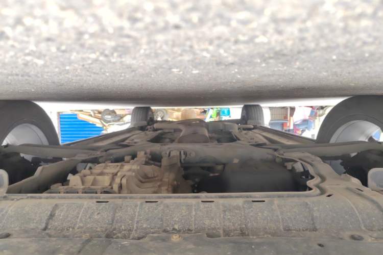 Used Dongfeng Fengon 580 2022 1.5T Automatic Luxury Edition Chassis Front