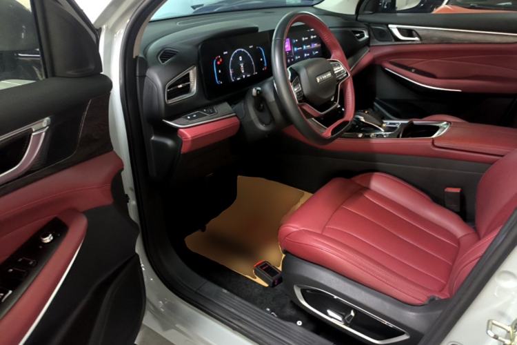 Used Dongfeng Fengon 580 2022 1.5T Automatic Luxury Edition Driver Seat