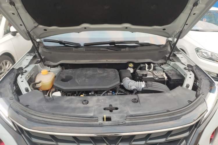 Used Dongfeng Fengon 580 2022 1.5T Automatic Luxury Edition Engine Bay