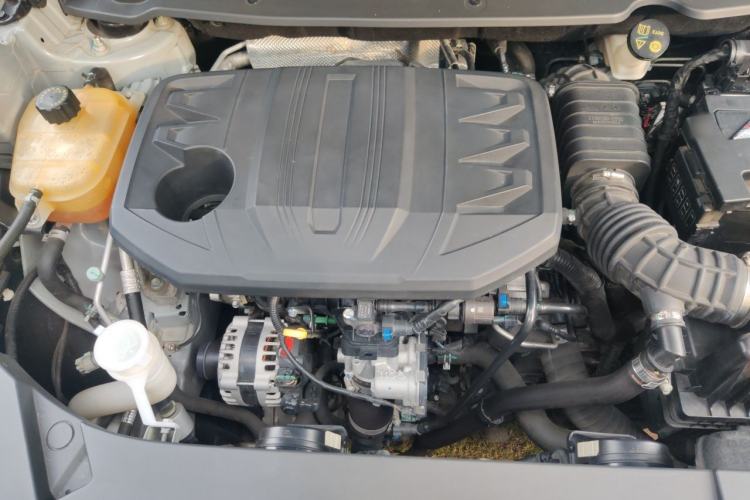 Used Dongfeng Fengon 580 2022 1.5T Automatic Luxury Edition Engine Bay