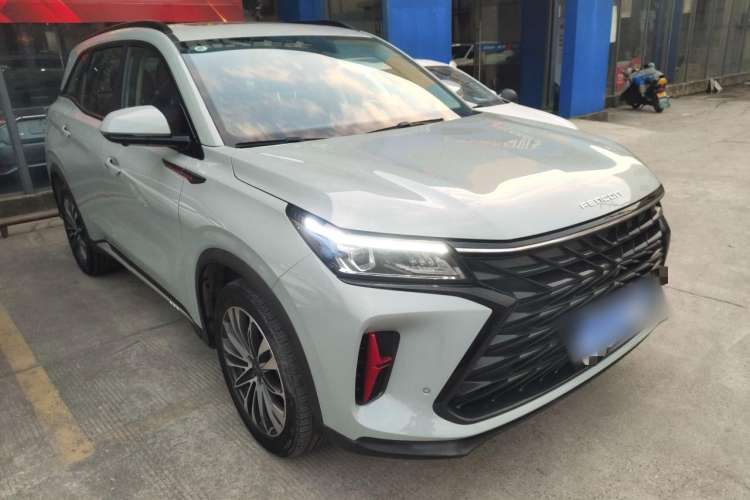 Used Dongfeng Fengon 580 2022 1.5T Automatic Luxury Edition Front Right 45 Deg