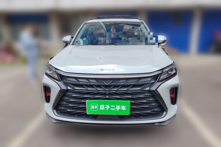 Used Dongfeng Fengon 580 2022 1.5T Automatic Luxury Edition Front