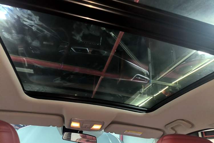 Used Dongfeng Fengon 580 2022 1.5T Automatic Luxury Edition Headliner