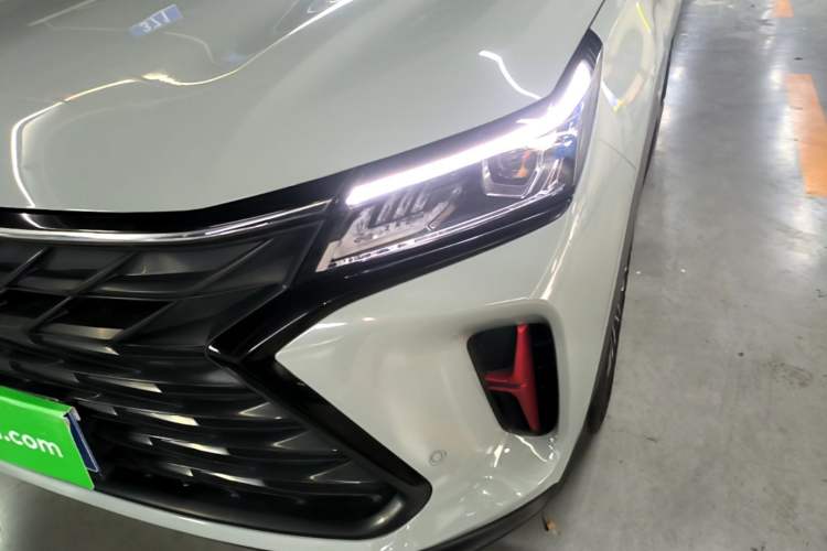 Used Dongfeng Fengon 580 2022 1.5T Automatic Luxury Edition Left Front Headlight