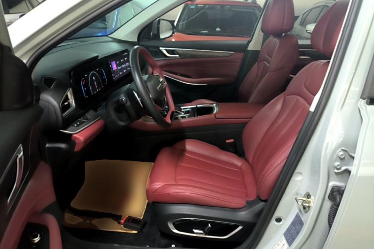 Used Dongfeng Fengon 580 2022 1.5T Automatic Luxury Edition Left Front Seat