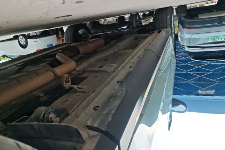 Used Dongfeng Fengon 580 2022 1.5T Automatic Enjoyment Model Left Side Sill