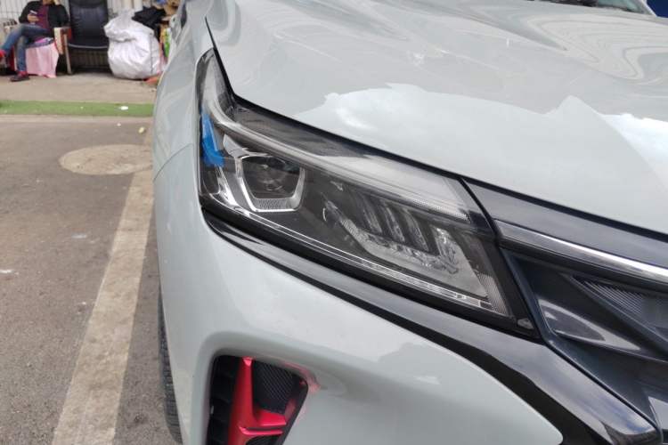 Used Dongfeng Fengon 580 2022 1.5T Automatic Luxury Edition Right Front Headlight
