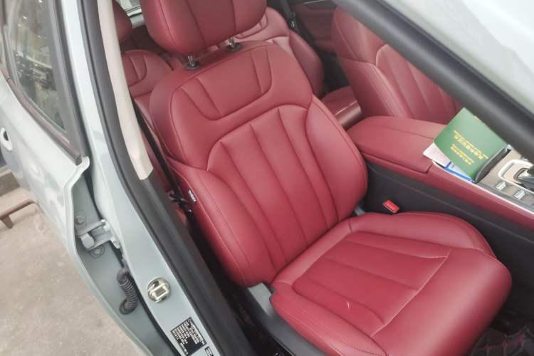 Used Dongfeng Fengon 580 2022 1.5T Automatic Luxury Edition Right Front Seat