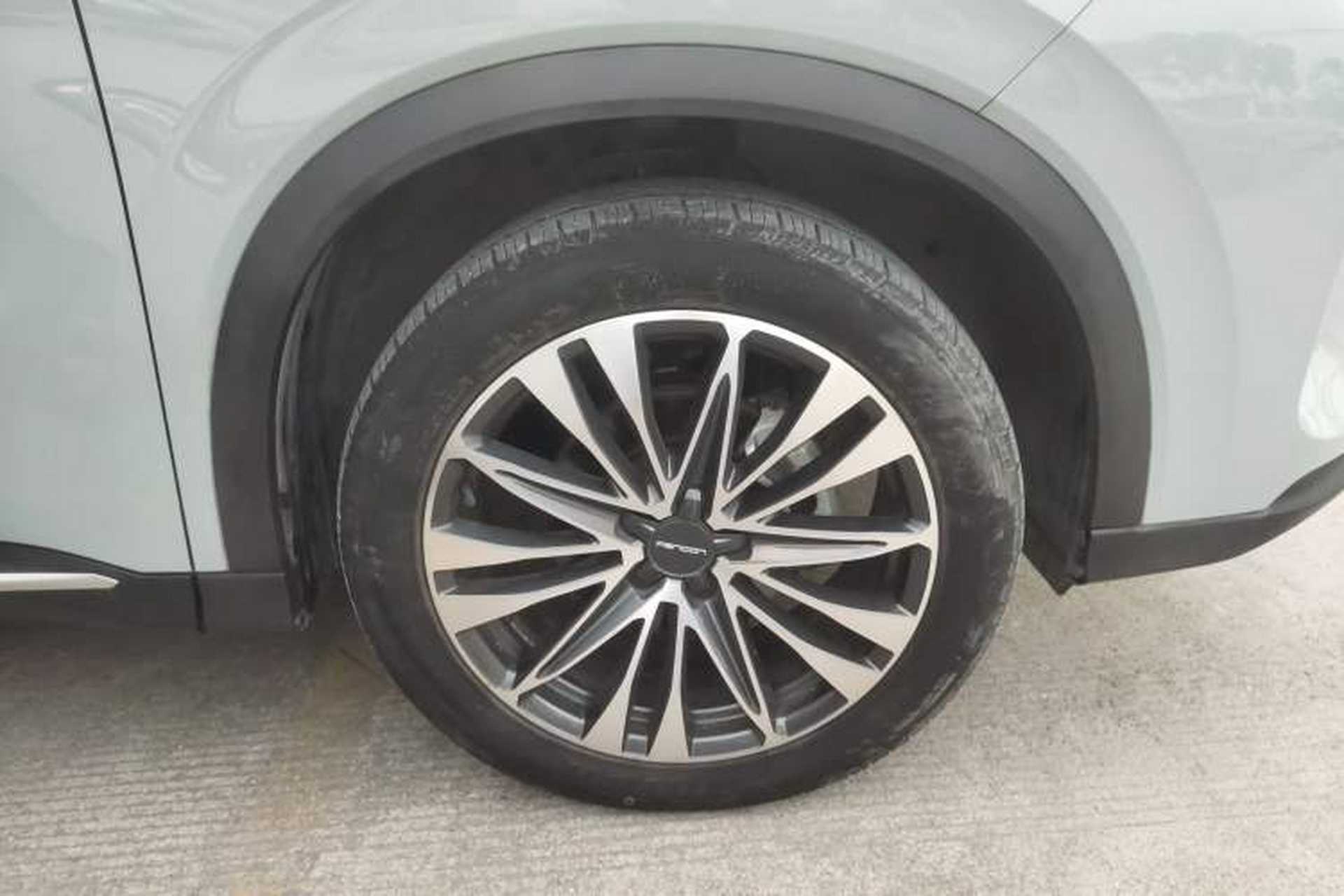 Used Dongfeng Fengon 580 2022 1.5T Automatic Luxury Edition Right Rear Wheel Hub