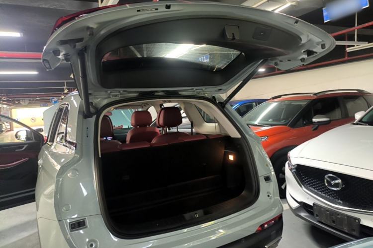 Used Dongfeng Fengon 580 2022 1.5T Automatic Luxury Edition Trunk