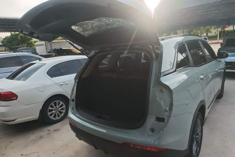 Used Dongfeng Fengon 580 2022 1.5T Automatic Enjoyment Model Trunk