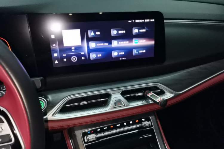 Used Dongfeng Fengon 580 2022 1.5T Automatic Luxury Edition Audio And AC Panel