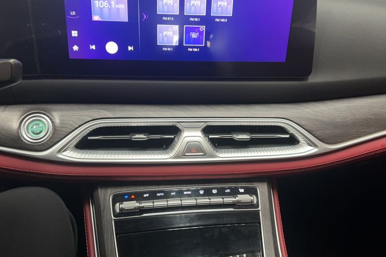 Used Dongfeng Fengon 580 2022 1.5T Automatic Luxury Edition Audio And AC Panel