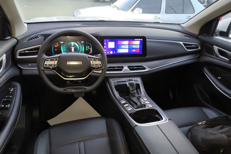 Used Dongfeng Fengon 580 2022 1.5T Automatic Enjoyment Model Center Console
