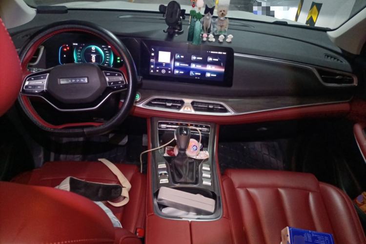 Used Dongfeng Fengon 580 2022 1.5T Automatic Enjoyment Model Center Console