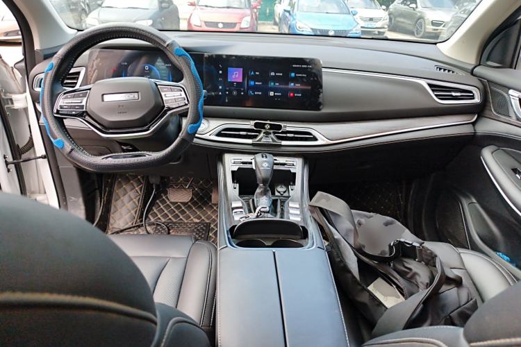 Used Dongfeng Fengon 580 2022 1.5T Automatic Luxury Version Center Console