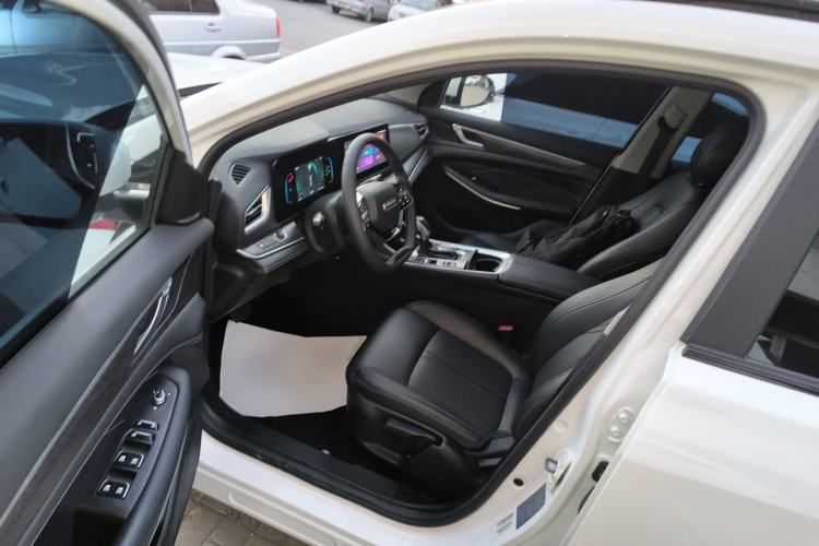 Used Dongfeng Fengon 580 2022 1.5T Automatic Enjoyment Model Driver Seat