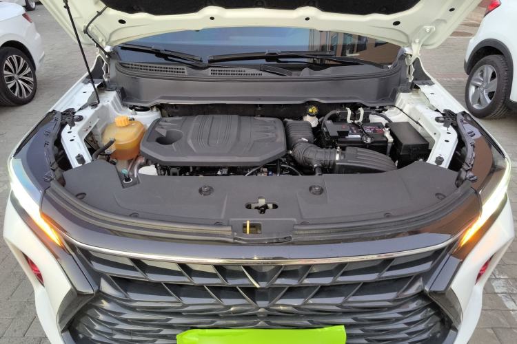 Used Dongfeng Fengon 580 2022 1.5T Automatic Enjoyment Model Engine Bay