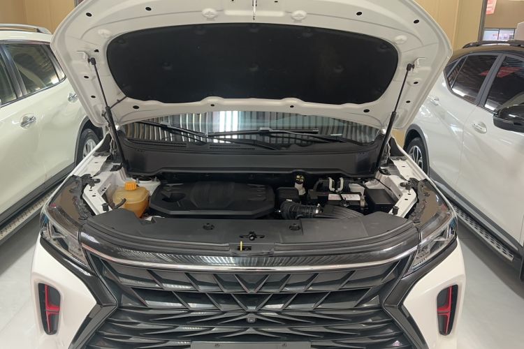 Used Dongfeng Fengon 580 2022 1.5T Automatic Luxury Edition Engine Bay