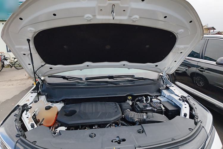 Used Dongfeng Fengon 580 2022 1.5T Automatic Luxury Version Engine Bay