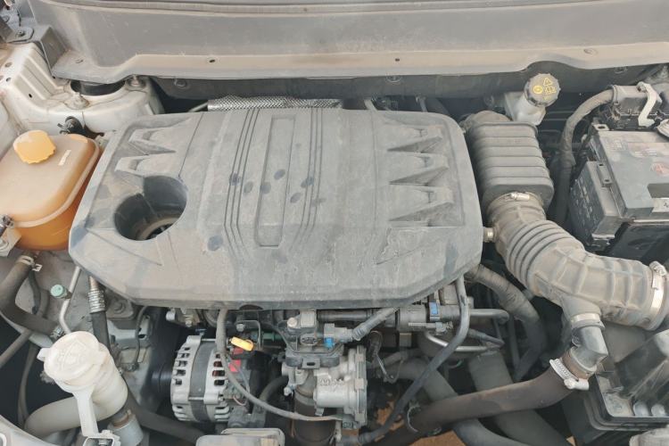 Used Dongfeng Fengon 580 2022 1.5T Automatic Luxury Version Engine Bay