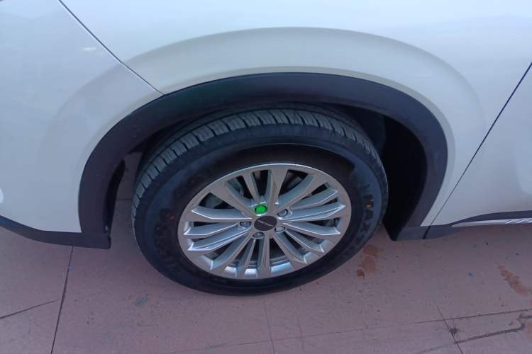 Used Dongfeng Fengon 580 2022 1.5T Automatic Luxury Version Exterior 7
