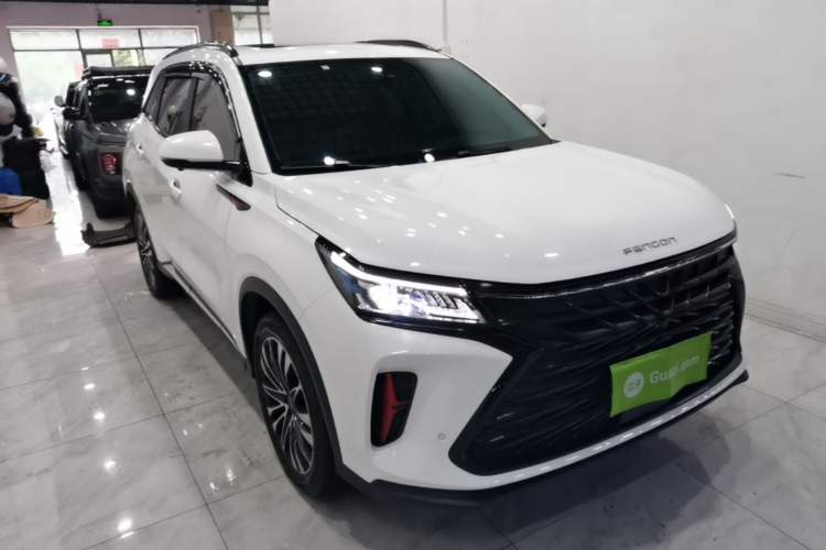 Used Dongfeng Fengon 580 2022 1.5T Automatic Luxury Edition Front Right 45 Deg