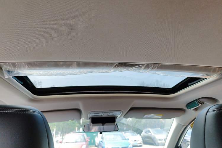 Used Dongfeng Fengon 580 2022 1.5T Automatic Luxury Version Headliner
