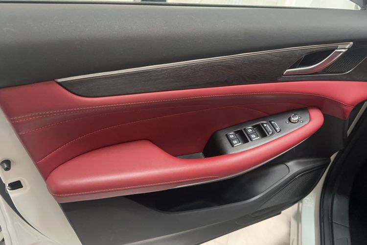 Used Dongfeng Fengon 580 2022 1.5T Automatic Luxury Edition Interior 1