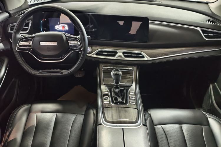 Used Dongfeng Fengon 580 2022 1.5T Automatic Luxury Version Interior 1