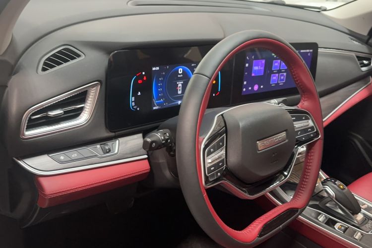 Used Dongfeng Fengon 580 2022 1.5T Automatic Luxury Edition Interior 2