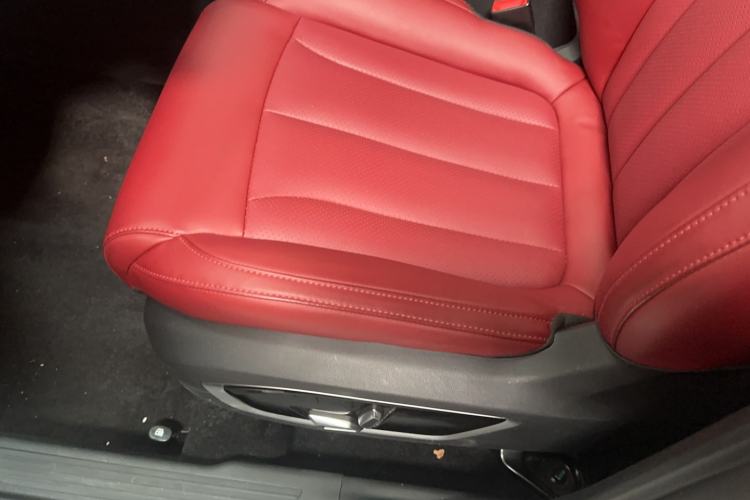 Used Dongfeng Fengon 580 2022 1.5T Automatic Luxury Edition Interior 3