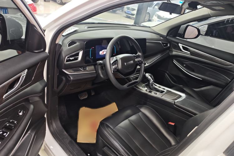 Used Dongfeng Fengon 580 2022 1.5T Automatic Luxury Version Interior 3