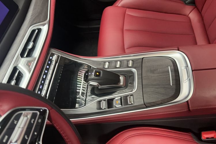 Used Dongfeng Fengon 580 2022 1.5T Automatic Luxury Edition Interior 4