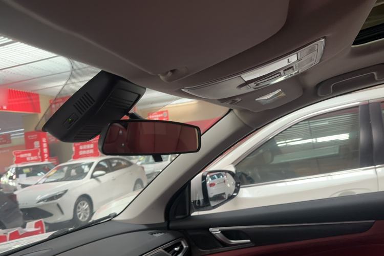 Used Dongfeng Fengon 580 2022 1.5T Automatic Luxury Edition Interior 5