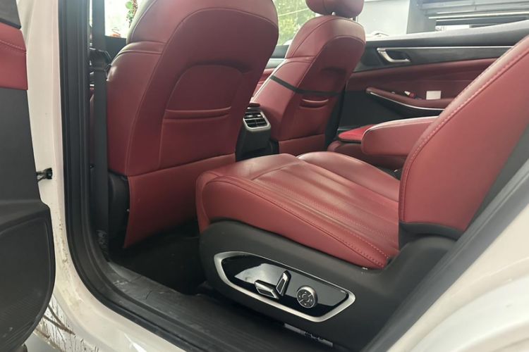 Used Dongfeng Fengon 580 2022 1.5T Automatic Luxury Edition Interior 6