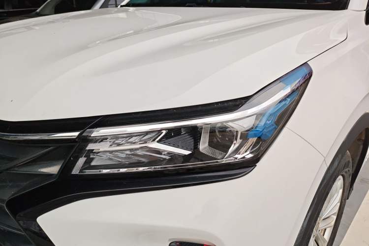 Used Dongfeng Fengon 580 2022 1.5T Automatic Luxury Version Left Front Headlight