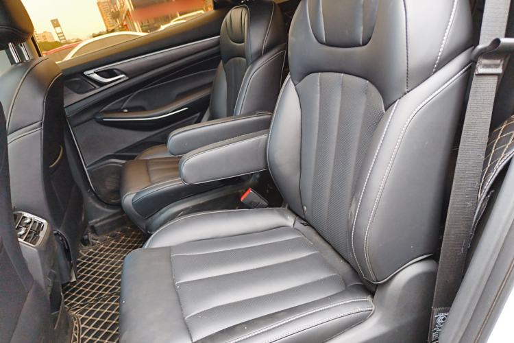 Used Dongfeng Fengon 580 2022 1.5T Automatic Luxury Version Left Rear Seat