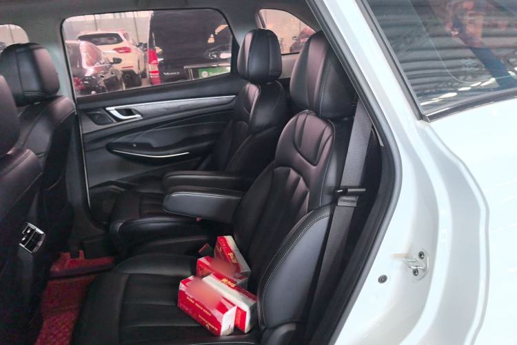 Used Dongfeng Fengon 580 2022 1.5T Automatic Luxury Version Left Rear Seat