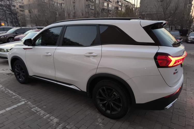 Used Dongfeng Fengon 580 2022 1.5T Automatic Enjoyment Model Left Side