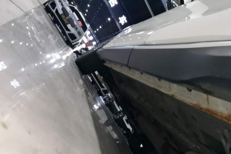 Used Dongfeng Fengon 580 2022 1.5T Automatic Luxury Edition Left Side Sill