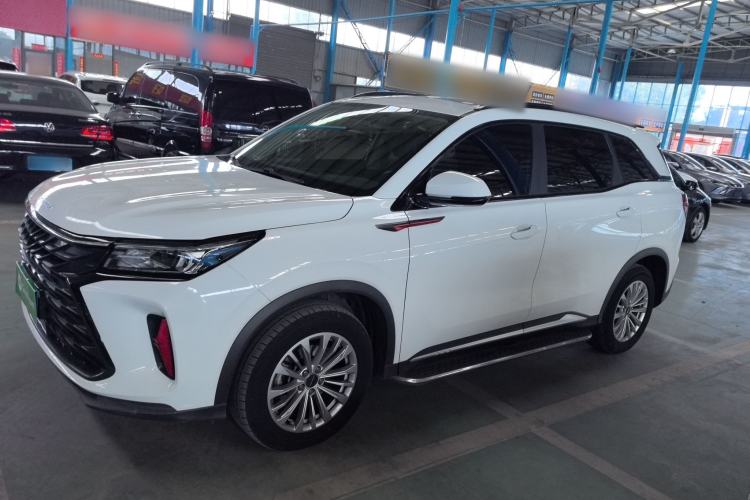 Used Dongfeng Fengon 580 2022 1.5T Automatic Luxury Version Left Side