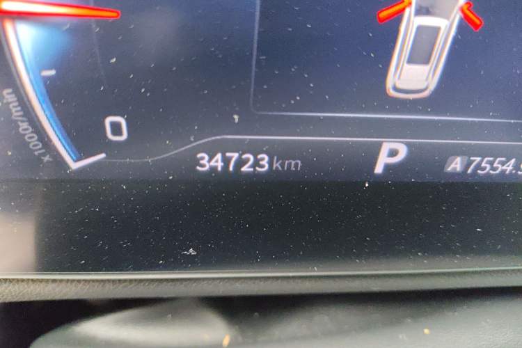 Used Dongfeng Fengon 580 2022 1.5T Automatic Enjoyment Model Odometer Close Up