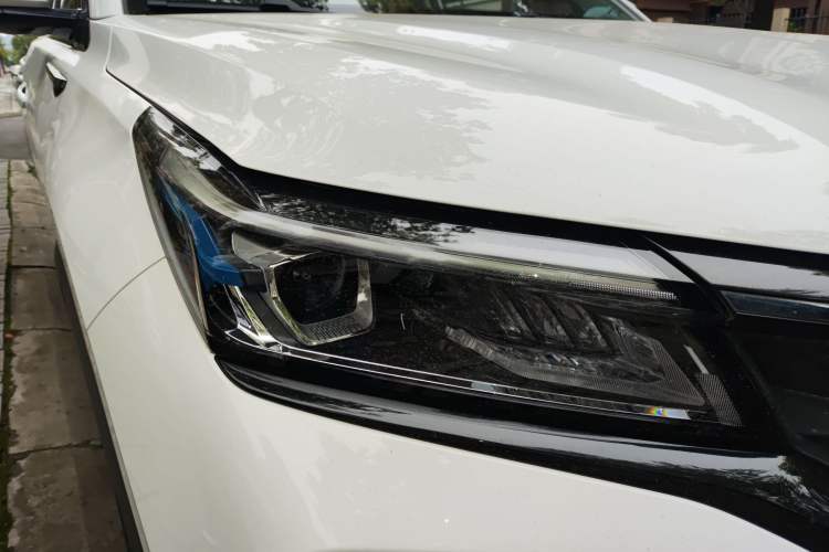 Used Dongfeng Fengon 580 2022 1.5T Automatic Enjoyment Model Right Front Headlight