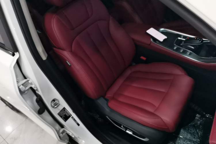 Used Dongfeng Fengon 580 2022 1.5T Automatic Luxury Edition Right Front Seat