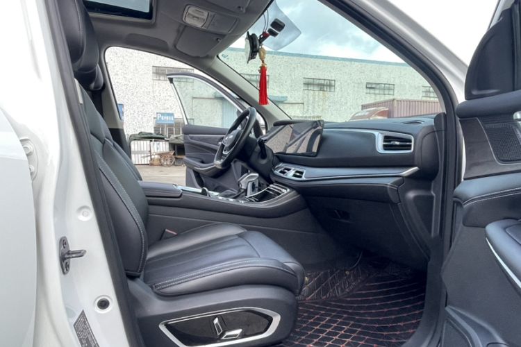 Used Dongfeng Fengon 580 2022 1.5T Automatic Luxury Version Right Front Seat