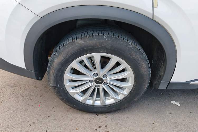 Used Dongfeng Fengon 580 2022 1.5T Automatic Luxury Version Right Rear Wheel Hub