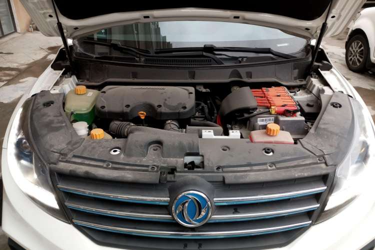 Used Dongfeng Fengon 580 New Energy 2019 1.8L PHEV Zhihao Model 7 Seats Engine Bay