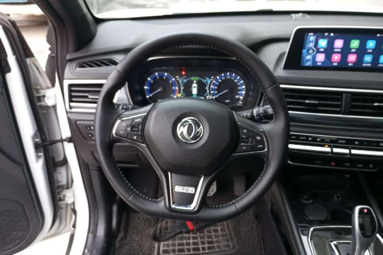 Used Dongfeng Fengon 580 New Energy 2019 1.8L PHEV Zhihao Model 7 Seats Steering Wheel
